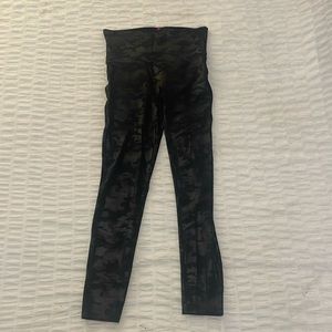 Spanx Faux Leather Black Camo Leggings!!